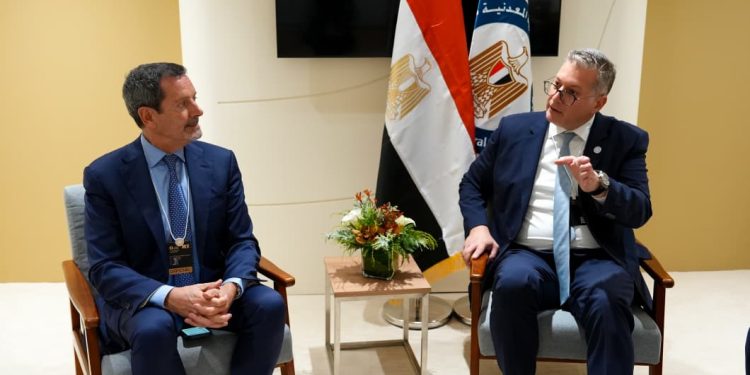وزير البترول والثروة المعدنية يبحث تعزيز الشراكات مع رؤساء وقادة شركات الطاقة العالمية