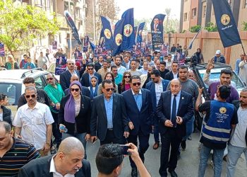 كوادر حزب “حماة الوطن” يواصلون متابعة العملية الانتخابية وتفقد اللجان في ثاني أيام التصويت بمحافظة الجيزة