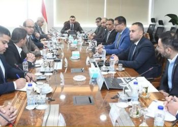 وزير الإسكان يتابع موقف مشروعات مارينا ومدينة العلمين الجديدة