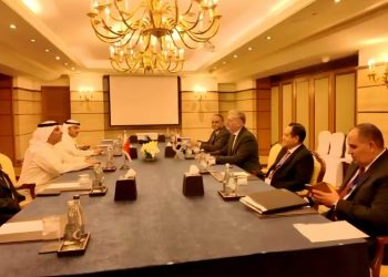 وزير البترول يبحث مع نظيره البحريني تعزيز التعاون في مجال الطاقة