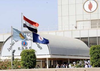 هيئة البترول تعلن نتائج الرقابة الدورية علي عمليات نقل وتوزيع الوقود.. تعرف عليها