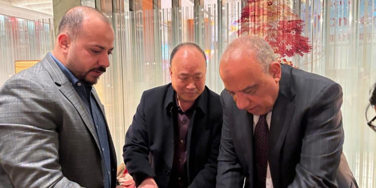 وزير الكهرباء يبحث مع مجموعة شركات ” إنكورا” و”جوتيانج ” و”هونغجى” توطين صناعة المهمات الكهربائية
