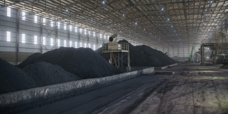 مصر تُصدر أول شحنة من إنتاج شركة الأنود الكربونية منذ إعادة تشغيلها في أكتوبر الماضي بعد توقف لأكثر من عامين