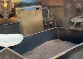 صحة القليوبية تداهم أحد مطاحن البن الغير مرخصه وتضبط 5 اطنان بن مغشوش وغير مطابق للمواصفات بالخانكه