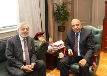 وزير الكهرباء  يبحث مع شركة “AMEA POWER” الإماراتية زيادة التعاون المشترك