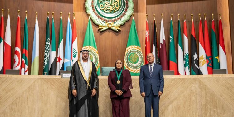 القابضة لمياه الشرب تهنئ د. لمياء مصطفى بفوزها بجائزة التميز العربي 2025 كأفضل موظفة عربية