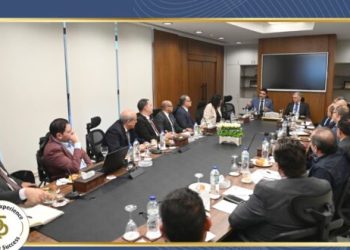 سيدبك وبتروسيف تبحثان تعزيز أطر التعاون المشترك في مجالات السلامة والصحة المهنية وحماية البيئة