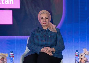 منتدي الخمسين يخصص جلسة في قمة المراة المصرية الرابعة لمناقشة فن التاثير وبناء العلامة الشخصية والتجارية