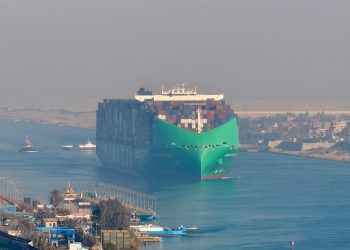 قناة السويس تشهد عبور سفينة الحاويات العملاقة CMA CGM JACQUES SAADE إحدى أكبر سفن الحاويات في العالم إيذانا ببدء العودة الكاملة لسفن المجموعة الفرنسية