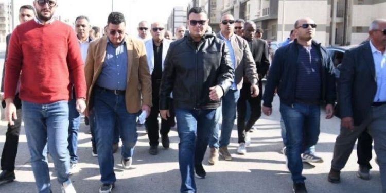 وزير الإسكان يتفقد مشروع “سكن مصر بإجمالي 364 عمارة ” بأرض المعارض بالقاهرة الجديدة
