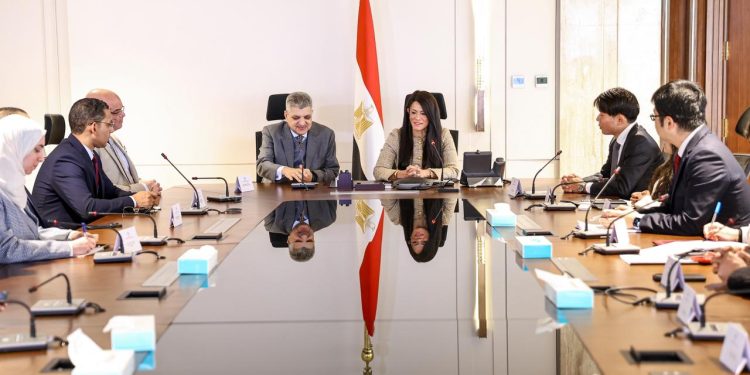 وزيرة التخطيط ورئيس هيئة قناة السويس يشهدان توقيع الاتفاق التنفيذي لمنحة وكالة «جايكا» بقيمة مليار جنيه 