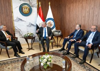 وزير البترول يستقبل هيئة مكتب لجنة الطاقة والبيئة والقوى العاملة بمجلس الشيوخ برئاسة المهندس أسامة كمال