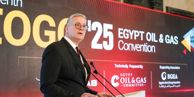 وزير البترول خلال مؤتمر ” التعاون لتعزيز فرص الاستكشاف والإنتاج البترولى ” : التعاون مع شركاءنا ساهم في تجاوز مصر لتحديات تأمين إمدادات الطاقة
