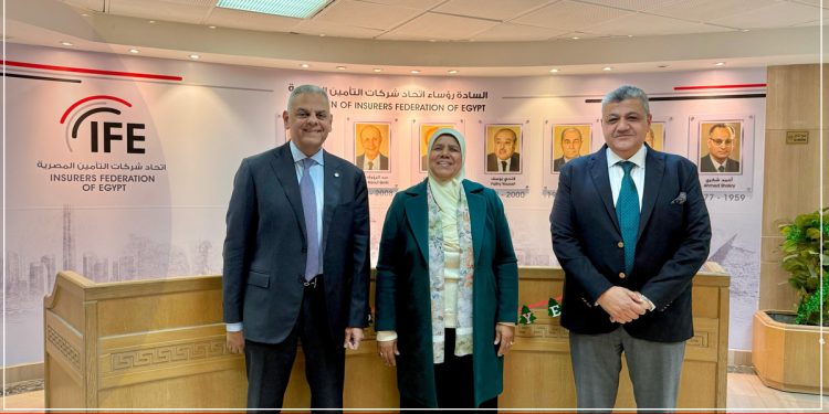 تكريم المهندسة نفيسة هاشم