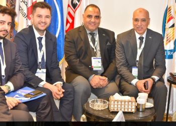 بقيادة الكيميائي أحمد موقع.. “البتروكيماويات المصرية” ترسم خارطة طريق صناعة البلاستيك المستدامة في “إيجي بلاست 2026”