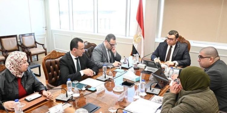 وزير الإسكان يتابع سير العمل بمشروع تطوير منطقة مثلث ماسبيرو