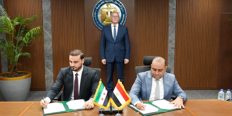 وزير البترول والثروة المعدنية يستقبل وفداً نفطياً سورياً  