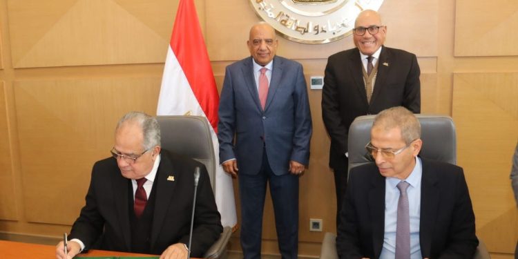 توقيع بروتوكول تعاون بين الشركة القابضة لكهرباء مصر والهيئة لتأسيس شركة متخصصة في أعمال التشغيل والصيانة لأنظمة الطاقة الشمسية