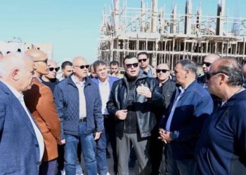 وزير الإسكان يتفقد أعمال التطوير بقرى مارينا ومشروع البوغاز لتوصيل المياه لبحيرة نيو مارينا