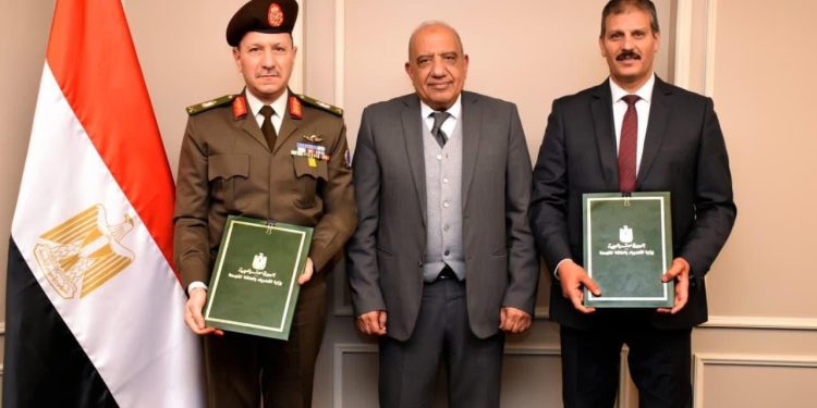 إدارة الإشارة للقوات المسلحة توقع بروتوكول تعاون مع وزارة الكهرباء والطاقة المتجددة