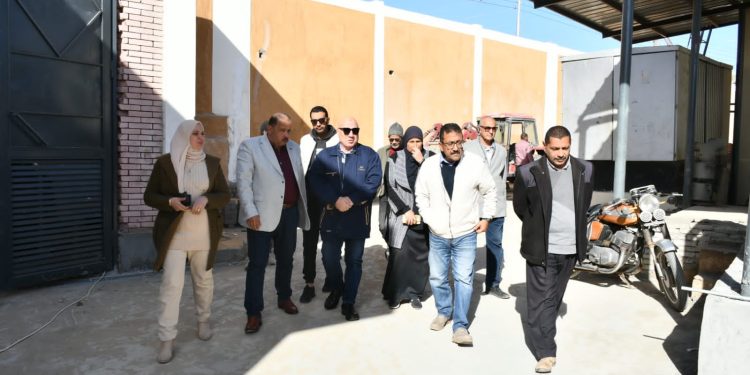 مياه دمياط: نائب رئيس الشركة القابضة ورئيس مياه دمياط يتابعون مشروعات «حياة كريمة» 