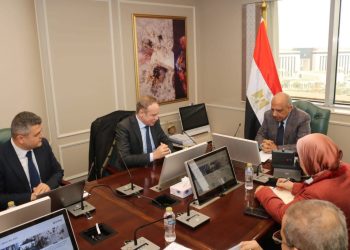 تفاصيل اجتماع وزير الكهرباء مع شركة أكوا باور السعودية