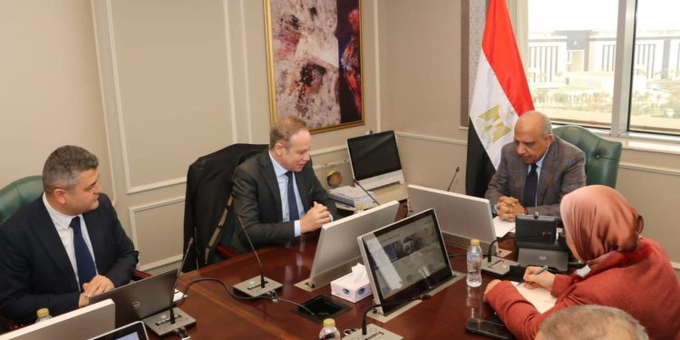 تفاصيل اجتماع وزير الكهرباء مع شركة أكوا باور السعودية