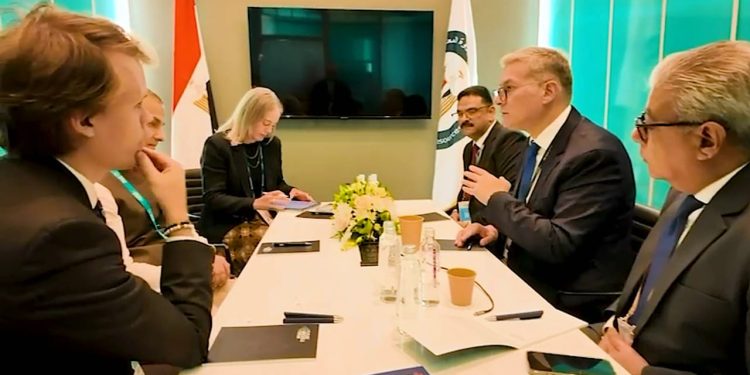 لتعزيز التعاون بقطاع التعدين المصري.. المهندس كريم بدوي يلتقي الرئيس التنفيذي للمجلس الدولي للتعدين والمعادن ICMM