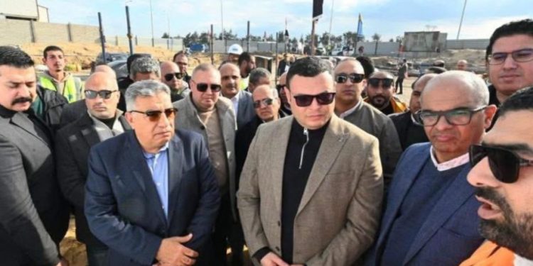 وزير الإسكان ومحافظ الدقهلية يتفقدان مشروع محطة معالجة الصرف الصناعي بجمصة