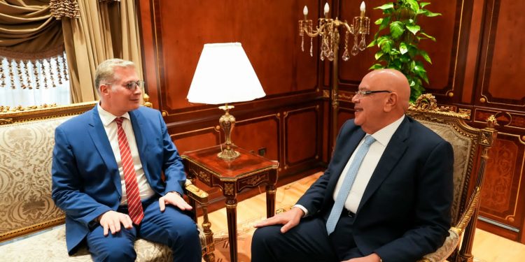 وزير البترول يقدم التهنئة للمستشار هشام بدوى بمقر مجلس النواب بمناسبة انتخابه رئيساً للمجلس