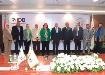 صندوق الإسكان الاجتماعي وبنك التنمية الصناعية يوقعان بروتوكول تعاون لتوفير 4 مليارات جنيه لتمويل وحدات المواطنين منخفضي ومتوسطي الدخل