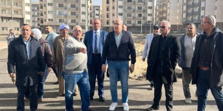 مسئولو “الإسكان” يتفقدون مشروعات سكنية وخدمية تابعة لصندوق تمويل المساكن