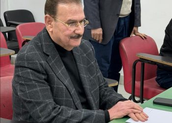 المهندس هاني ضاحي نقيب المهندسين السابق ووزير النقل الأسبق تقدم بأوراق ترشحه علي منصب نقيب المهندسين