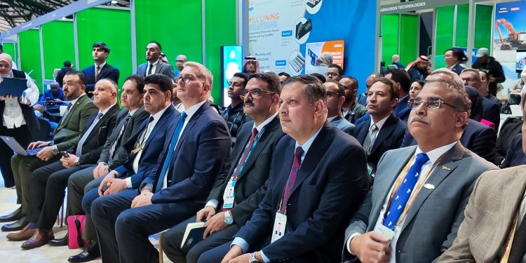 وزير البترول والثروة المعدنية يفتتح جلسة الترويج للتعدين المصري بمؤتمر الرياض ويتفقد جناح مصر