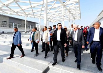 وزير الإسكان ومستشار رئيس الجمهورية يتابعان موقف مشروع “حدائق تلال الفسطاط” بمحافظة القاهرة