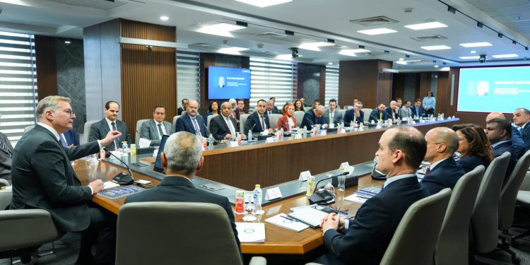 برئاسة وزير البترول والثروة المعدنية.. اللجنة العليا لمؤتمر ومعرض مصر الدولي للطاقة “إيجبس 2026” تتابع استعدادات تنظيم النسخة التاسعة المقرر انطلاقها 30 مارس المقبل