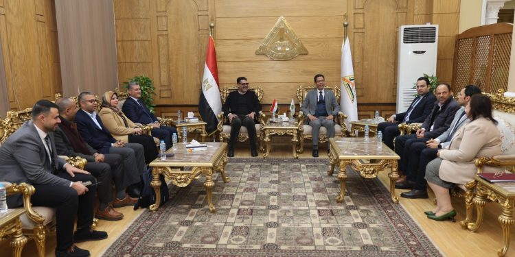 القابضة للمياه ورئيس مياه القليوبية ورئيس جامعة بنها يبحثون تعزيز التعاون في مجالات ترشيد استهلاك المياه