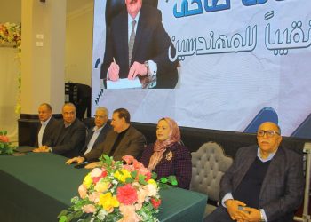 هاني ضاحي يلتقي مهندسي السويس ويستعرض برنامجه الانتخابي مع طرح فكرة إنشاء نادٍ للمهندسين