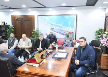 وزير الإسكان يتابع موقف تنفيذ المشروعات التنموية فى “سملا وعلم الروم” ومدينة رأس الحكمة الجديدة