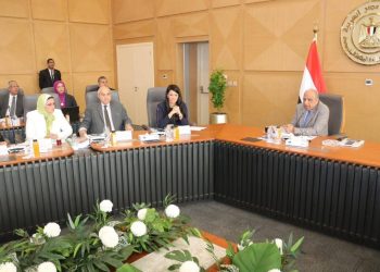  وزير الكهرباء والطاقة المتجددة يترأس اجتماع الجمعية العامة للشركة المصرية لنقل الكهرباء