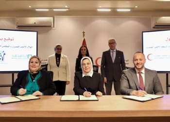 البنك الأهلي المصري يوقع بروتوكول تعاون مع الهلال الأحمر المصري والمجلس القومي للمرأة