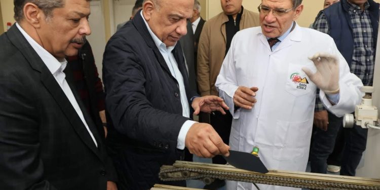 في زيارة ميدانية.. وزير الكهرباء يتفقد هيئة الطاقة الذرية بأنشاص ويتابع مشروعات التطوير وتوطين التكنولوجيا
