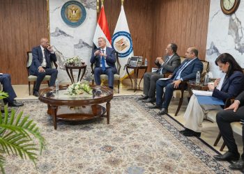 لبحث فرص الاستثمار والتمويل .. وزير البترول والثروة المعدنية يستقبل نائب رئيس مؤسسة التمويل الدولية