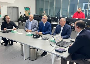وزير البترول والثروة المعدنية يزور مركز التحكم بالشبكة القومية للغاز الطبيعي