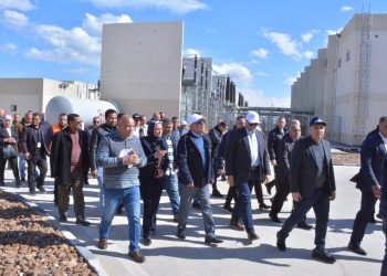 وزير الكهرباء ومحافظ الإسكندرية يطلقان التيار بمحطة “برج العرب الترفيهية” باستثمارات 5.5 مليار جنيه