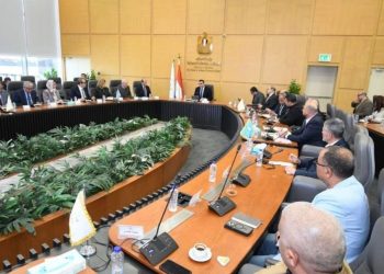 وزير الإسكان يعقد اجتماعاً لمتابعة مشروع تطوير موقع التجلي الأعظم بسانت كاترين