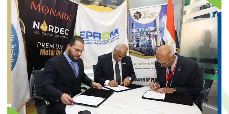 إيبروم توقع عقداً مع مونارك خلال فعاليات إيجبس 2026