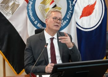 وزير البترول يتابع مع شيفرون تعزيز التنسيق للانتهاء من اتفاقيات ربط حقل أفروديت القبرصي بمصر