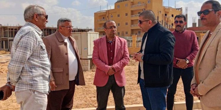جولة ميدانية لرئيس جهاز مدينة حدائق العاشر لمتابعة أوضاع الأحياء ومستوى النظافة