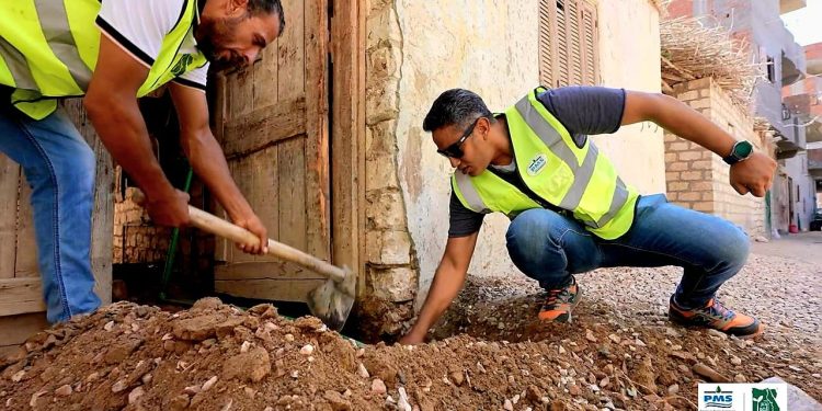 خدمات البترول البحرية ومؤسسة مصر الخير تدشنان مشروع توصيل مياه لـ 700 منزل لدعم أكثر من من 3500 مواطن